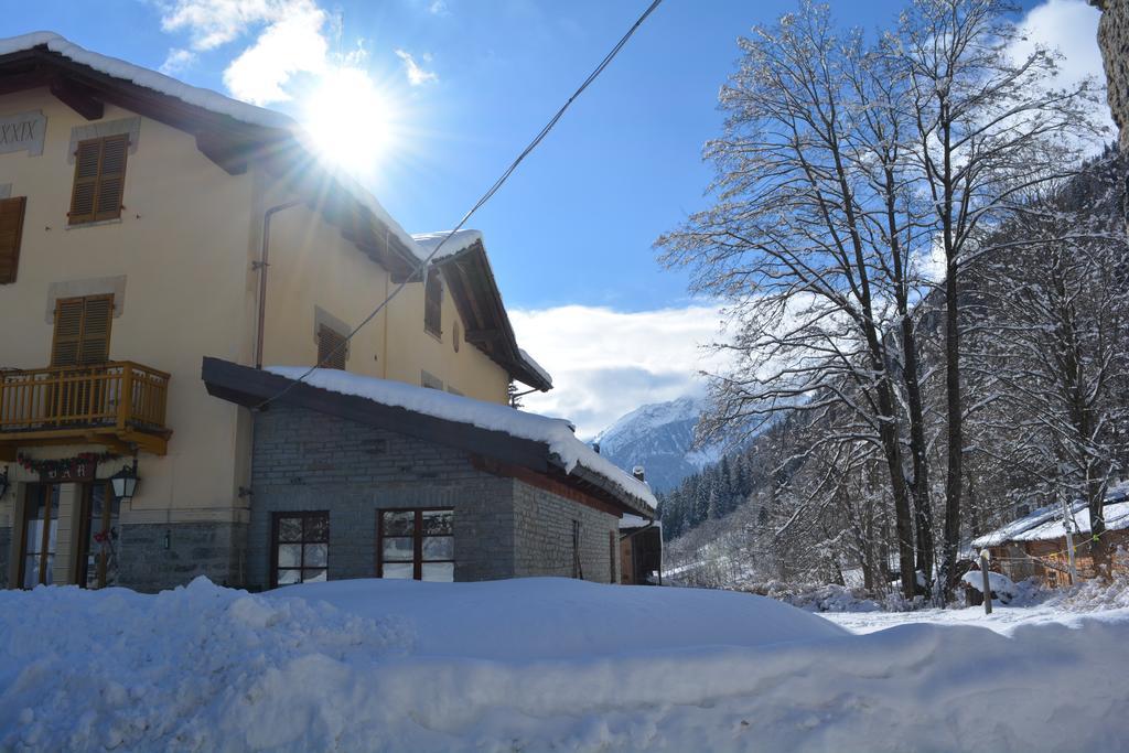 Hotel Villa Tedaldi Gressoney-Saint-Jean Exterior foto